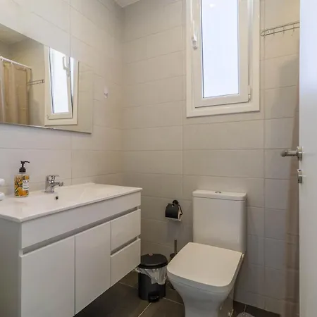 Enchanted Sunlit Retreat ヴィラ *