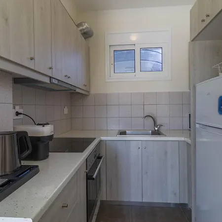 Enchanted Sunlit Retreat *