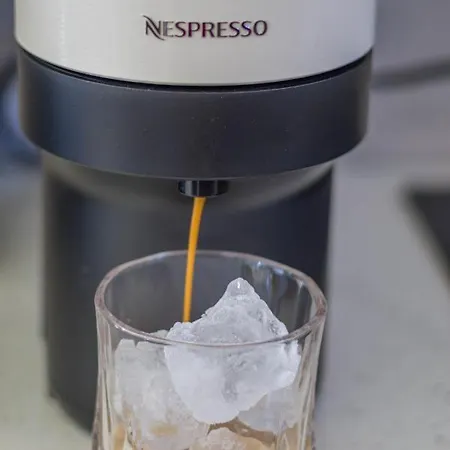 Enchanted Sunlit Retreat Vila Isthmia