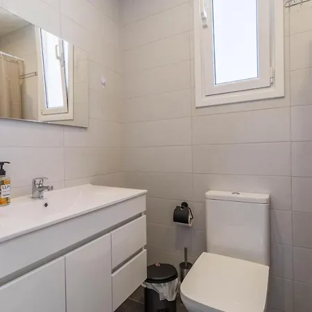 Vila Enchanted Sunlit Retreat *