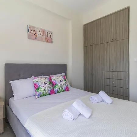 Enchanted Sunlit Retreat ヴィラ