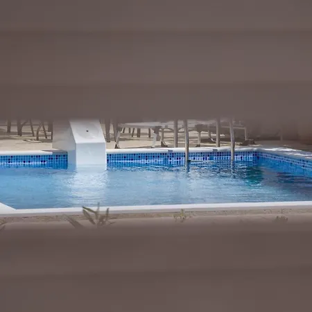 ヴィラ Enchanted Sunlit Retreat イスミア