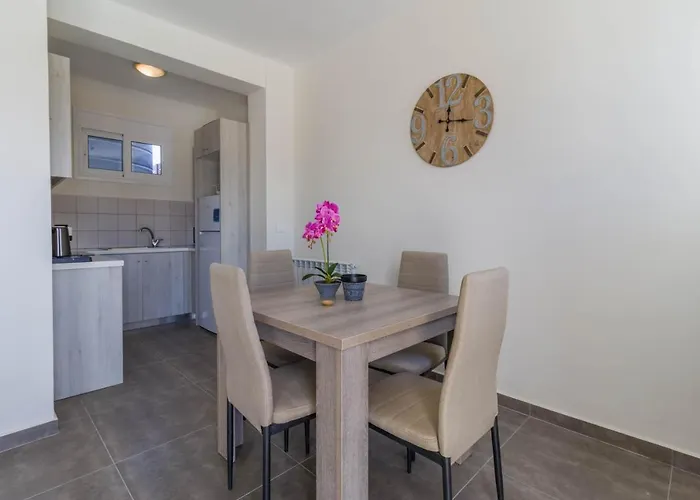 Enchanted Sunlit Retreat Villa