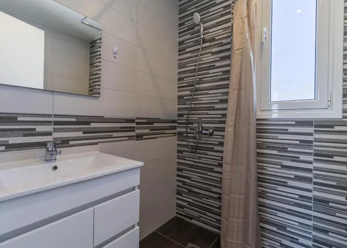 Enchanted Sunlit Retreat Isthmia