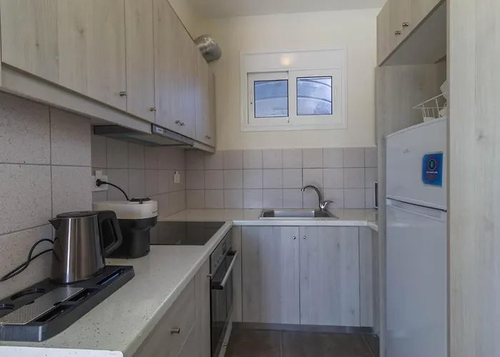 Enchanted Sunlit Retreat *