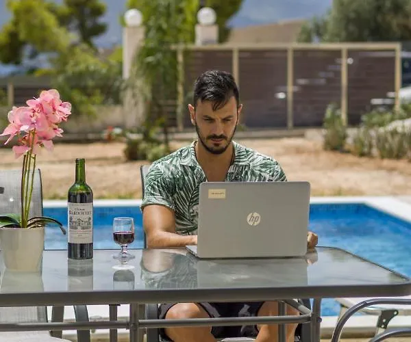 Villa Enchanted Sunlit Retreat Isthmia