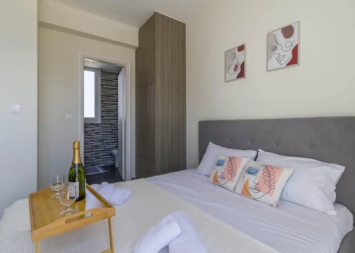 Villa Enchanted Sunlit Retreat *