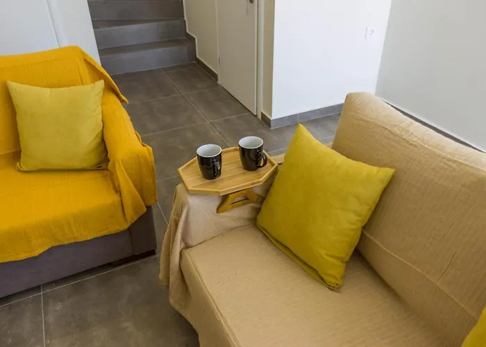 Villa Enchanted Sunlit Retreat Isthmia