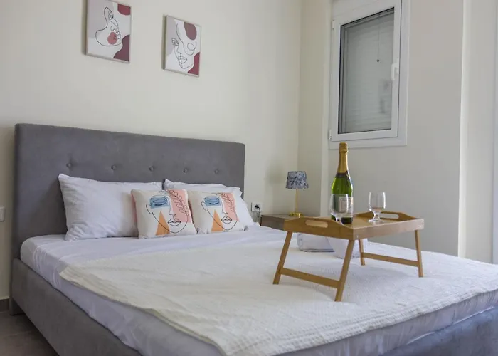 Enchanted Sunlit Retreat *